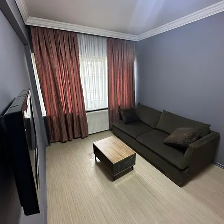 Uraz Suit